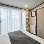 Holiday home Pebble With Hot Tub York