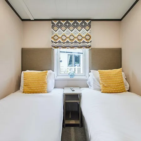 Pebble With Hot Tub Dom wakacyjny York