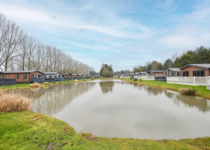 Pebble With Hot Tub Dom wakacyjny *